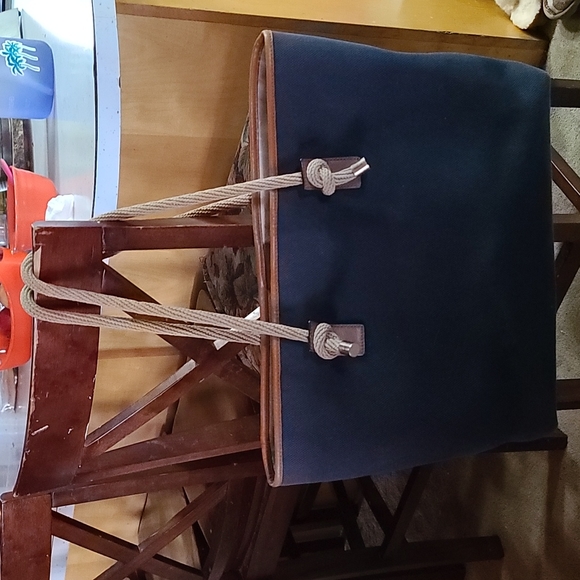 Michael Kors Maritime NAVY Canvas Large Tote Bag - Picture 2 of 7